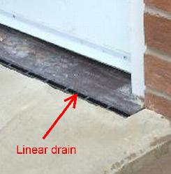 Small linear drain
